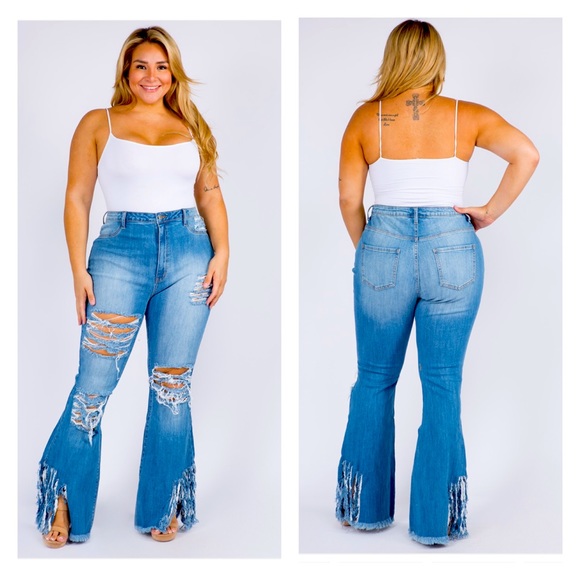 ➕ Fringe Distressed Flare Jeans - Picture 2 of 3